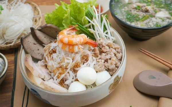 popular delicious dishes in Saigon