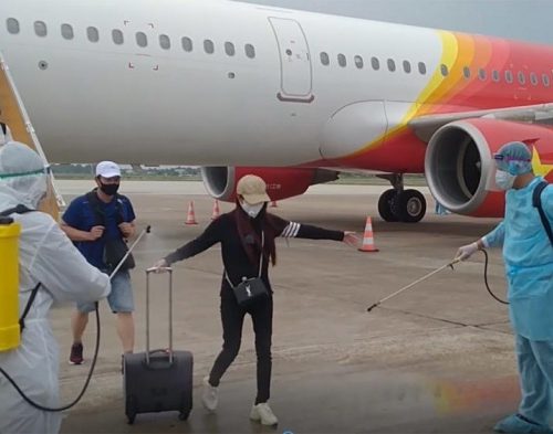 Hướng dẫn y tế cho hành khách nhập cảnh Việt Nam đường hàng không